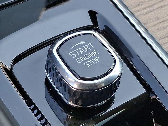 2026 Volvo XC60 Plug-In Hybrid T8 Ultra