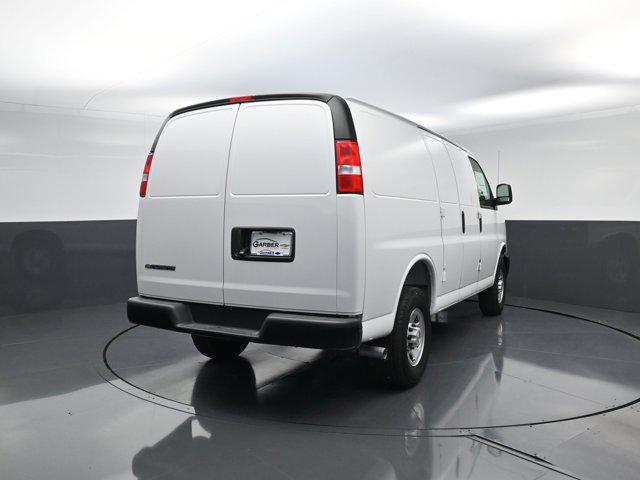 2025 Chevrolet Express Cargo Van RWD 2500 Regular Wheelbase WT