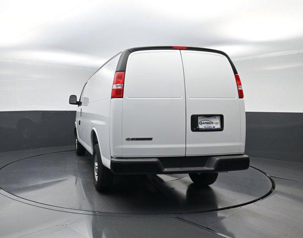 2025 Chevrolet Express Cargo Van RWD 2500 Regular Wheelbase WT