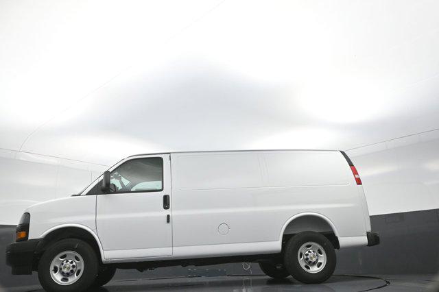 2025 Chevrolet Express Cargo Van RWD 2500 Regular Wheelbase WT