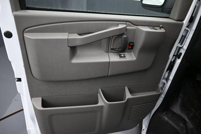 2025 Chevrolet Express Cargo Van RWD 2500 Regular Wheelbase WT