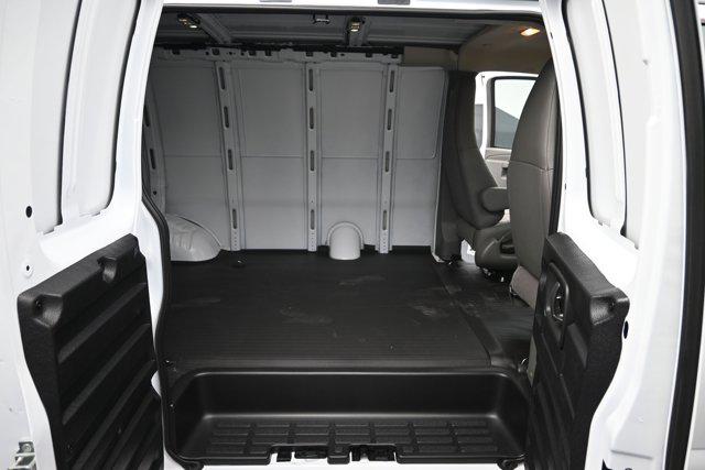 2025 Chevrolet Express Cargo Van RWD 2500 Regular Wheelbase WT