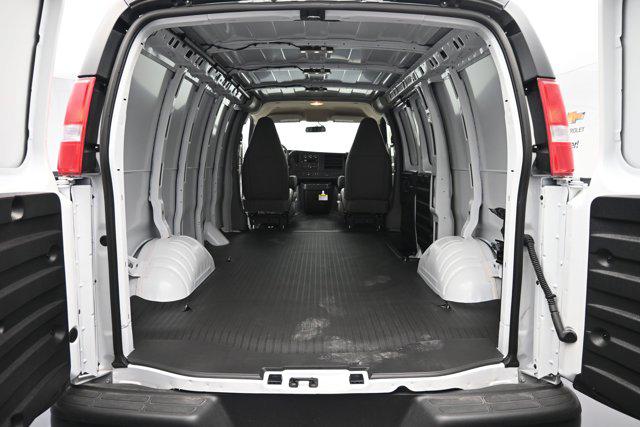 2025 Chevrolet Express Cargo Van RWD 2500 Regular Wheelbase WT