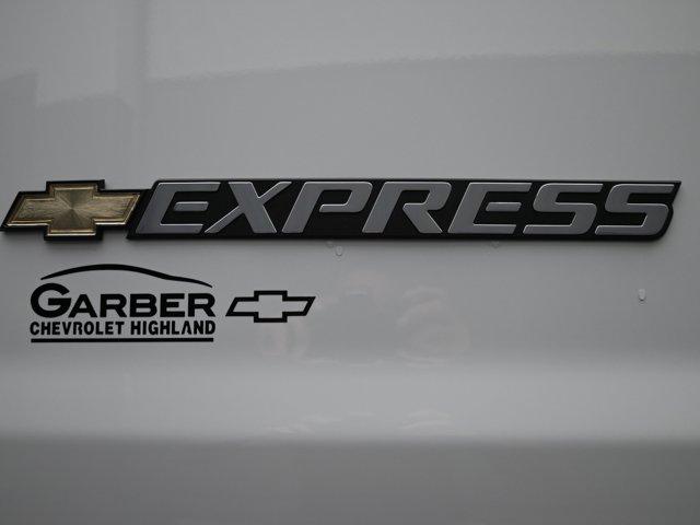 2025 Chevrolet Express Cargo Van RWD 2500 Regular Wheelbase WT