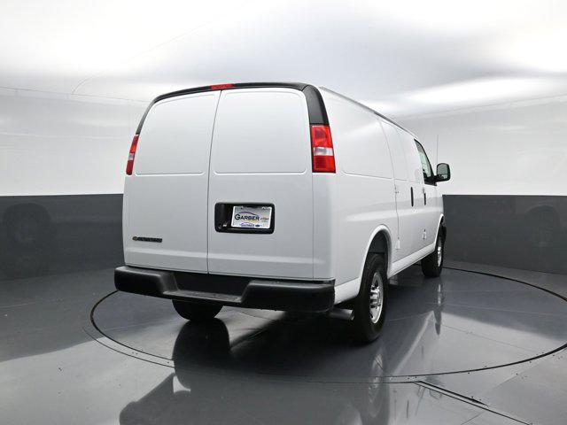 2025 Chevrolet Express Cargo Van RWD 2500 Regular Wheelbase WT