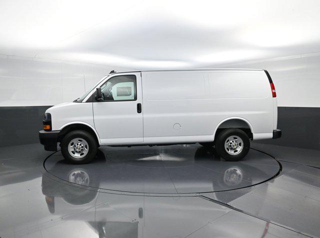 2025 Chevrolet Express Cargo Van RWD 2500 Regular Wheelbase WT