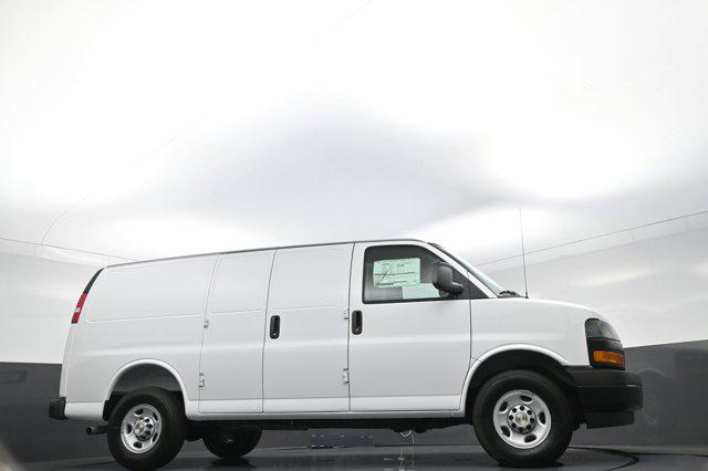 2025 Chevrolet Express Cargo Van RWD 2500 Regular Wheelbase WT