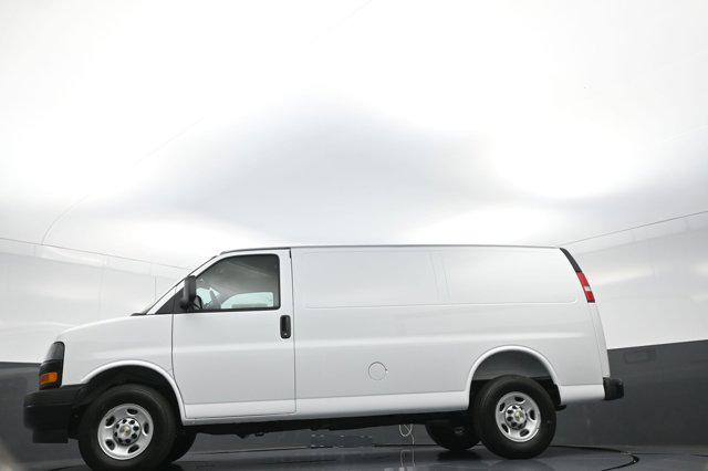 2025 Chevrolet Express Cargo Van RWD 2500 Regular Wheelbase WT
