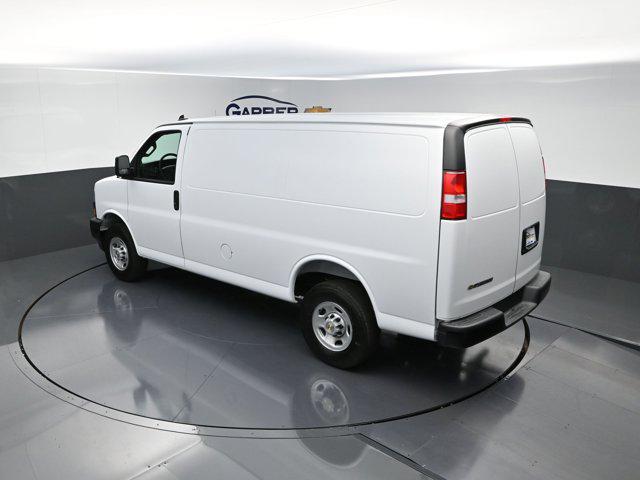 2025 Chevrolet Express Cargo Van RWD 2500 Regular Wheelbase WT