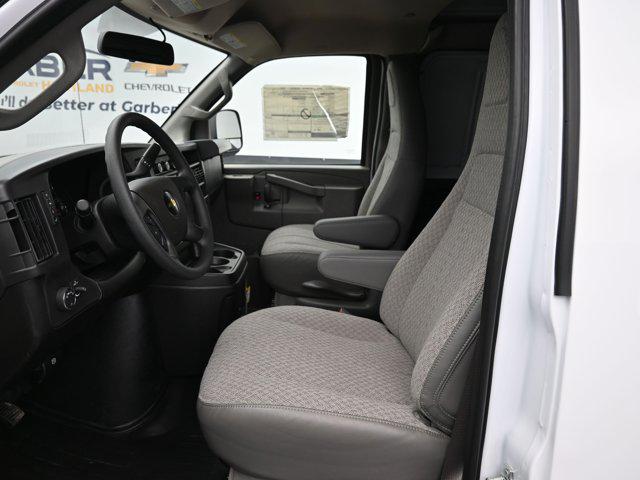 2025 Chevrolet Express Cargo Van RWD 2500 Regular Wheelbase WT