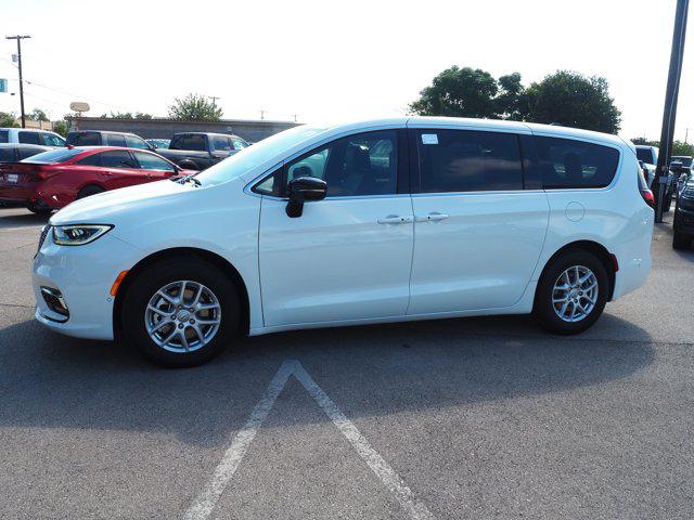 2025 Chrysler Pacifica Select for sale in New Braunfels, TX