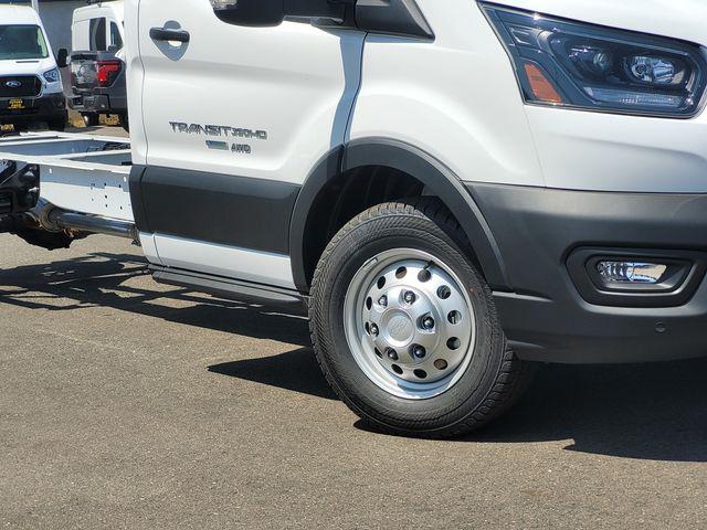 2025 Ford Transit Cutaway Base