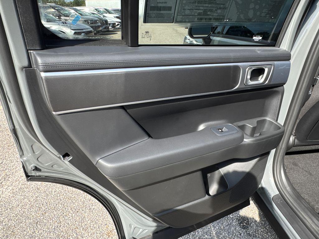 New 2026 Gray HYUNDAI SE image 13