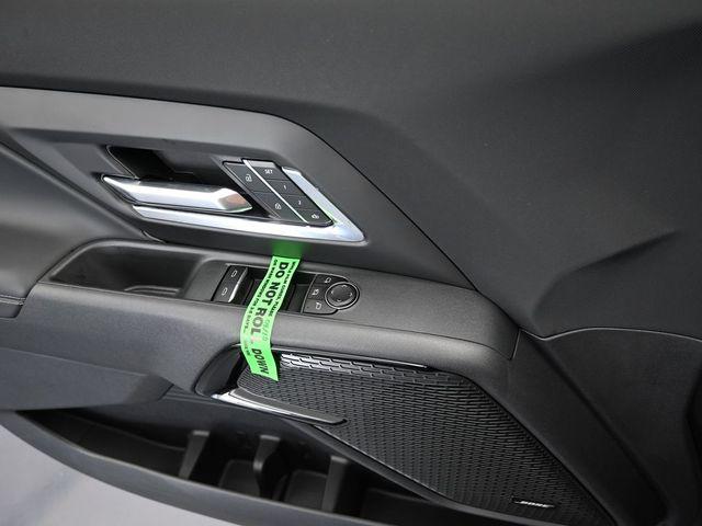 2025 Chevrolet Silverado EV LT