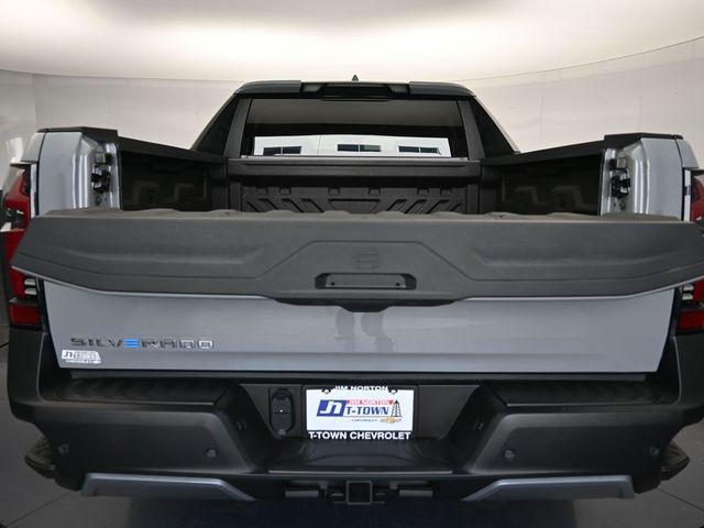 2025 Chevrolet Silverado EV LT