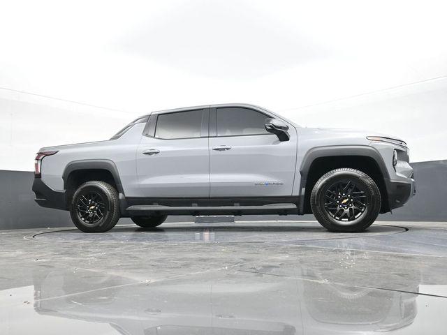 2025 Chevrolet Silverado EV LT