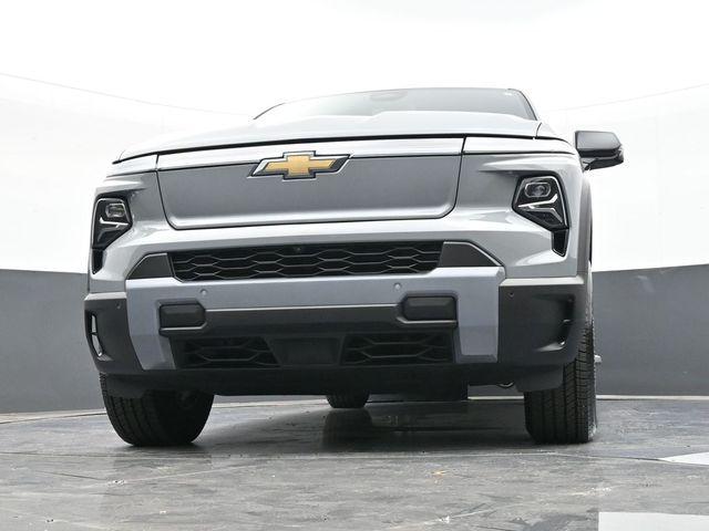 2025 Chevrolet Silverado EV LT