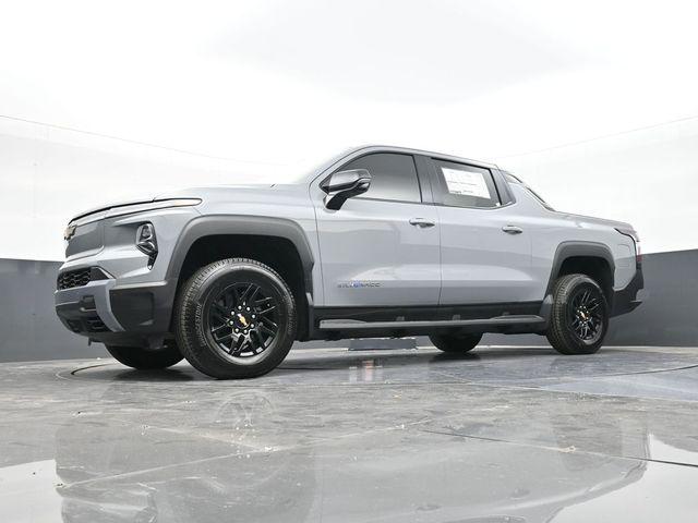 2025 Chevrolet Silverado EV LT