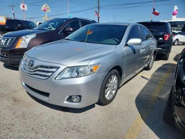 2011 Toyota Camry XLE V6 for sale in Arlington, TX