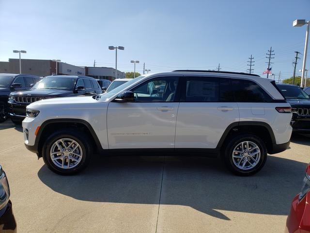 2025 Jeep Grand Cherokee GRAND CHEROKEE LAREDO X 4X4 2025 Jeep Grand Cherokee GRAND CHEROKEE LAREDO X 4X4