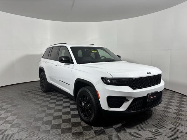 2025 Jeep Grand Cherokee GRAND CHEROKEE ALTITUDE 4X4