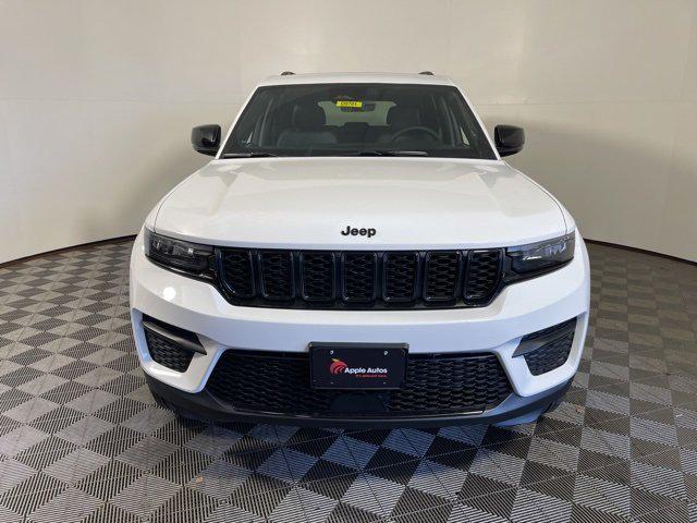 2025 Jeep Grand Cherokee GRAND CHEROKEE ALTITUDE 4X4 2025 Jeep Grand Cherokee GRAND CHEROKEE ALTITUDE 4X4