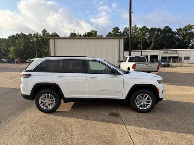 2025 Jeep Grand Cherokee GRAND CHEROKEE LAREDO X 4X2