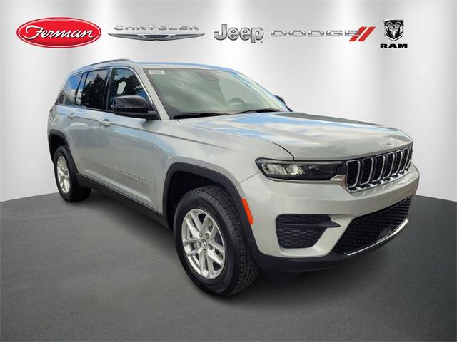 2025 Jeep Grand Cherokee GRAND CHEROKEE LAREDO X 4X2 2025 Jeep Grand Cherokee GRAND CHEROKEE LAREDO X 4X2