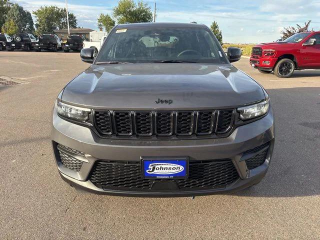 2025 Jeep Grand Cherokee GRAND CHEROKEE ALTITUDE X 4X4 2025 Jeep Grand Cherokee GRAND CHEROKEE ALTITUDE X 4X4