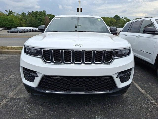 2025 Jeep Grand Cherokee GRAND CHEROKEE LAREDO X 4X4