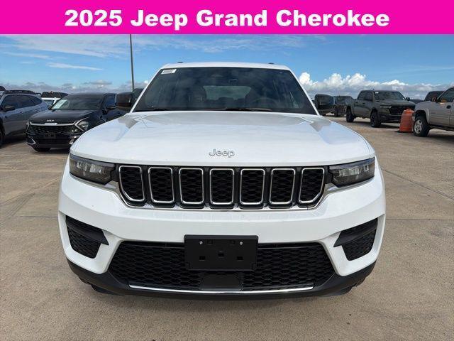 2025 Jeep Grand Cherokee GRAND CHEROKEE LAREDO X 4X2