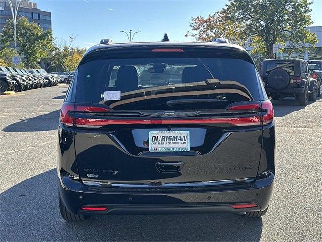 2026 Chrysler Pacifica PACIFICA LIMITED