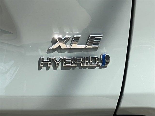 2022 Toyota RAV4 Hybrid XLE