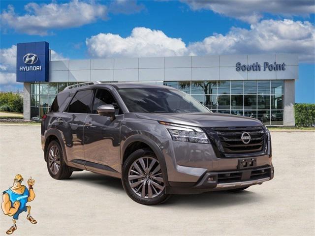 2023 Nissan Pathfinder SL FWD