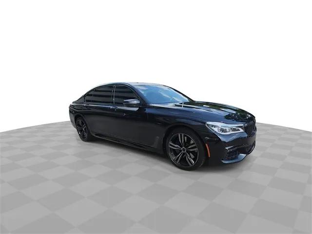 2017 BMW 750i 750i