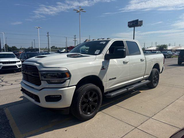 2023 RAM 2500 Laramie Crew Cab 4x4 64 Box