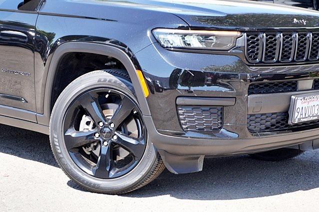 2022 Jeep Grand Cherokee L Altitude 4x2 2022 Jeep Grand Cherokee L Altitude 4x2