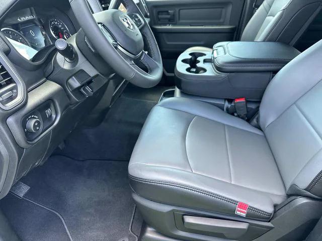 2025 Ram 2500 Tradesman Crew Cab 4x4 6'4" Box