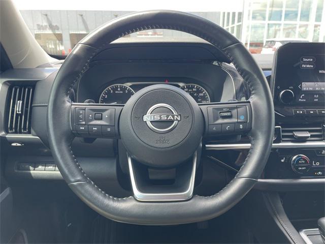 2023 Nissan Pathfinder SL FWD