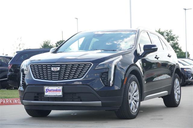 2022 Cadillac XT4 FWD Premium Luxury