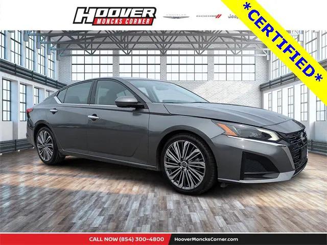 2023 Nissan Altima SL FWD