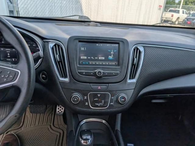 2017 Chevrolet Malibu 1LT