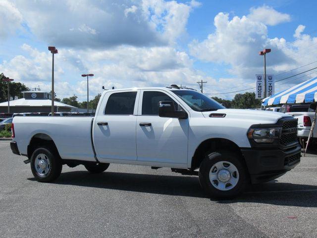 2024 RAM 2500 Tradesman Crew Cab 4x4 8 Box