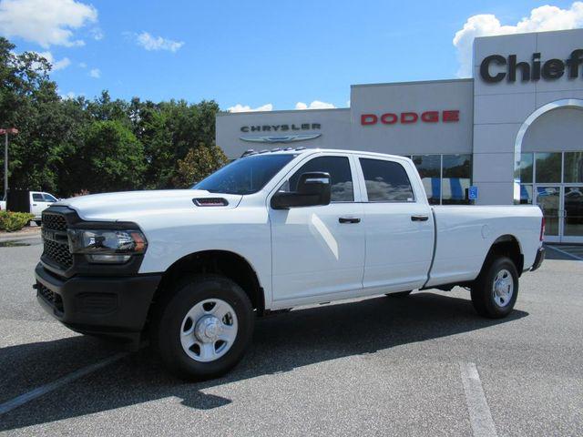 2024 RAM 2500 Tradesman Crew Cab 4x4 8 Box