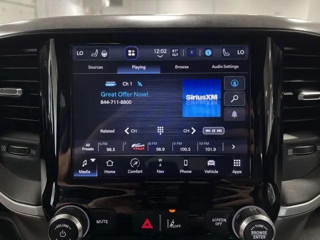 2022 Ram 1500 Big Horn Crew Cab 4x4 5'7" Box