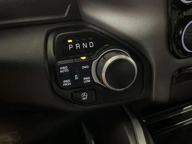 2022 Ram 1500 Big Horn Crew Cab 4x4 5'7" Box