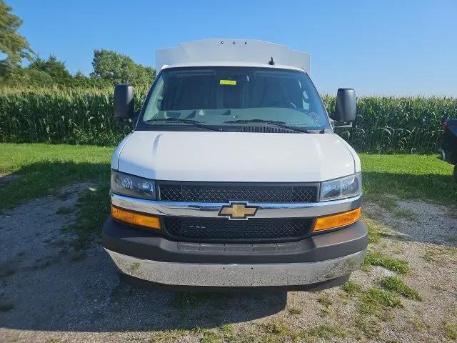 2025 Chevrolet Express Cutaway Work Van