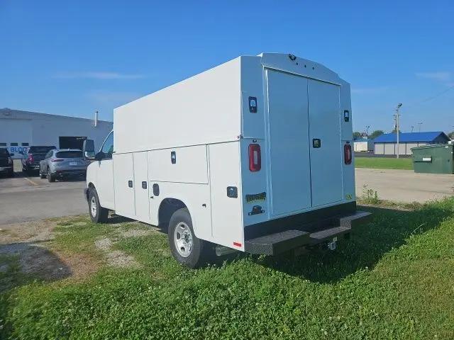 2025 Chevrolet Express Cutaway Work Van
