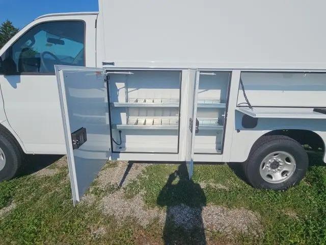 2025 Chevrolet Express Cutaway Work Van