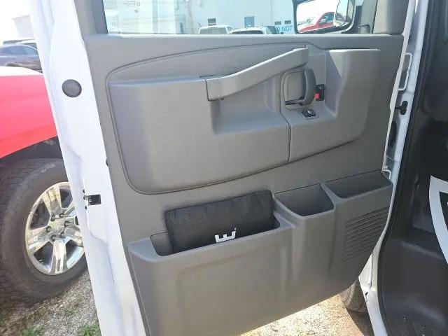 2025 Chevrolet Express Cutaway Work Van